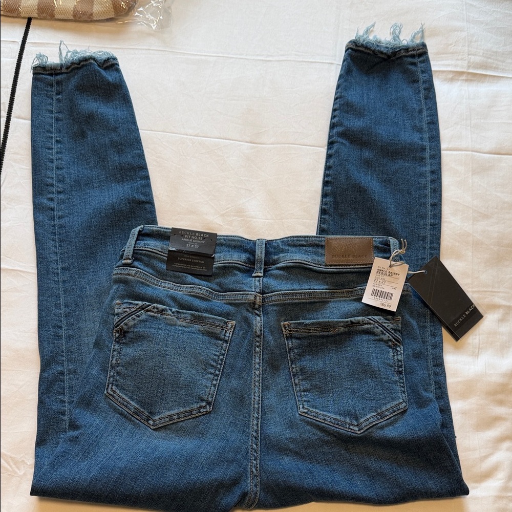 NWT Buckle Blue Ankle Jeans with Frayed Hem